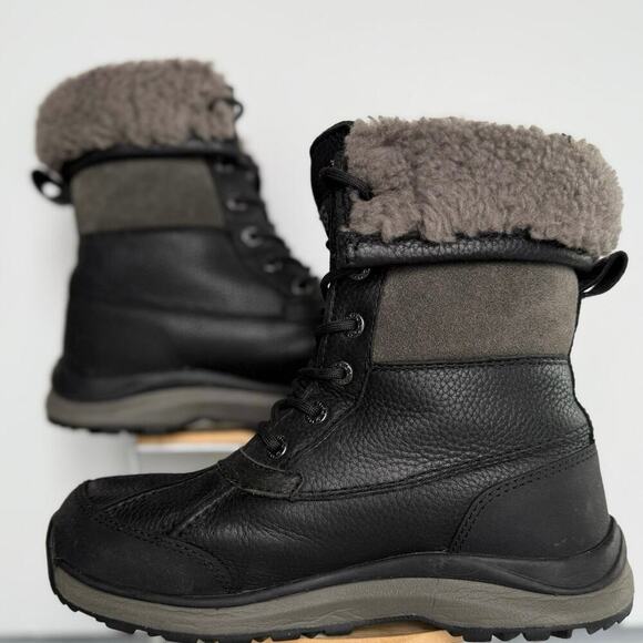 UGG Women's Adirondack III Boot Wool Insulation Womens Size 7 Black - Picture 2 of 9
